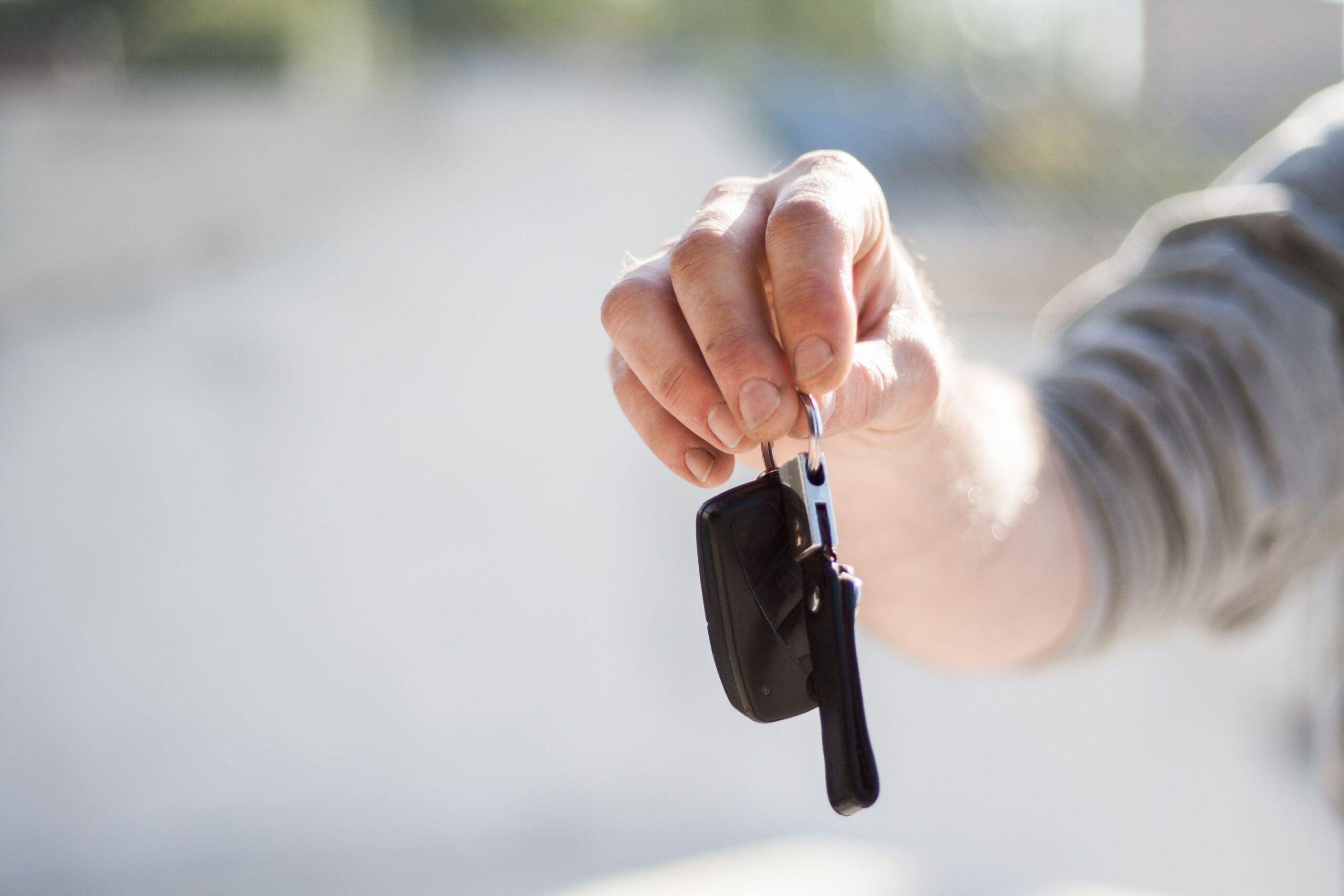 Customer receiving rental car keys